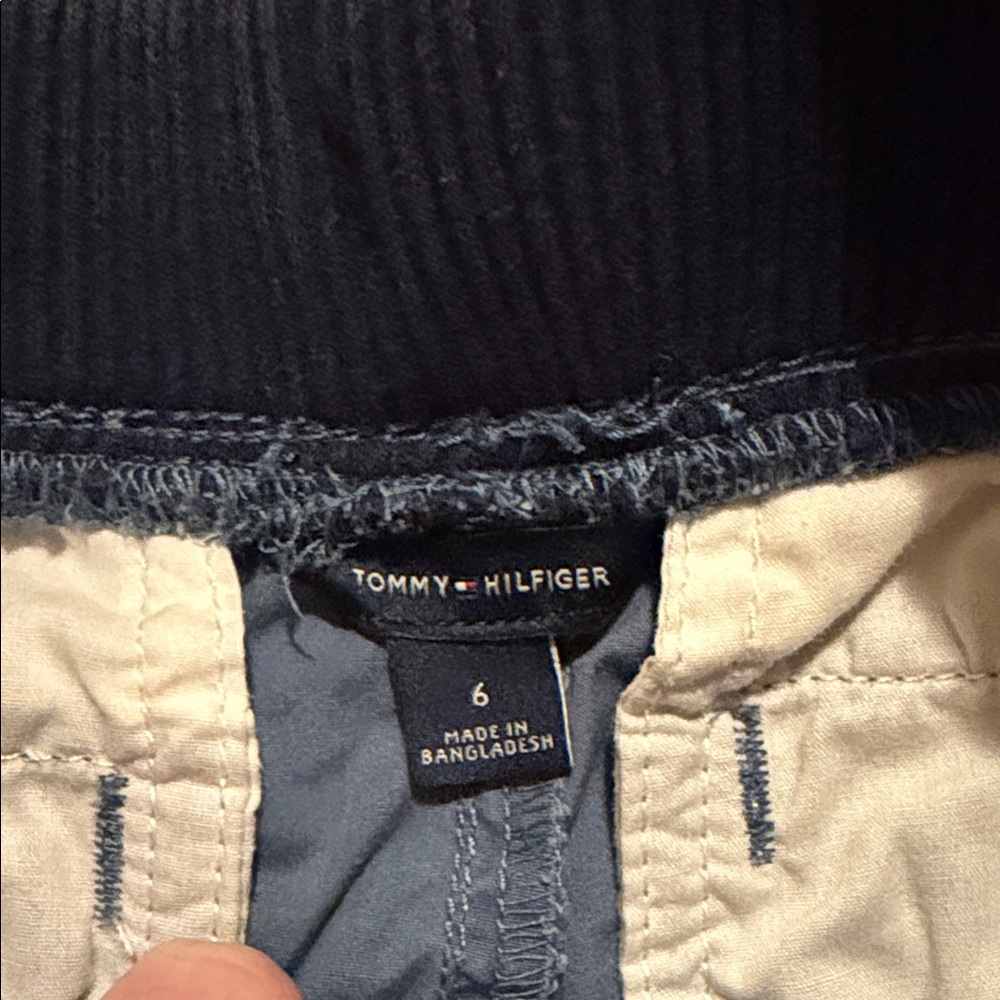 Tommy Hilfiger Navy Blue Cargo Shorts with Striped Waistband - Picture 2 of 3